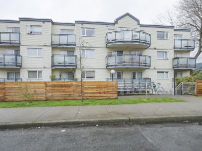 33 North -  33 Templeton Dr, Vancouver, BC V5L 3C9, Canada