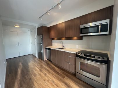 #1508-13308 Central Ave, Surrey, BC V3T 0M4, Canada